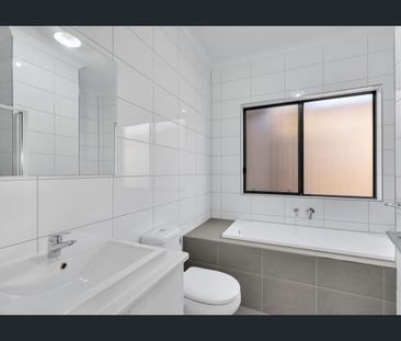 Hi, I’m brand new, low-maintenance living with beautiful natural li... - Photo 6