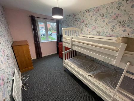 2 bedroom flat to rent - Photo 5