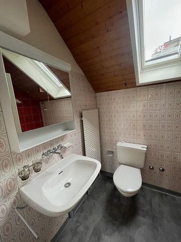 Charmante 2.5-Zimmer-Dachwohnung im Herzen von Luzern - Photo 2