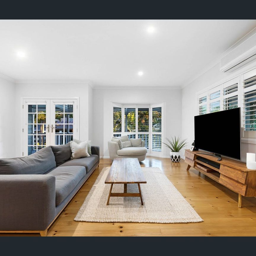 Large Block with Pool, Deck & Multiple Living Areas Unfurnished - Photo 1