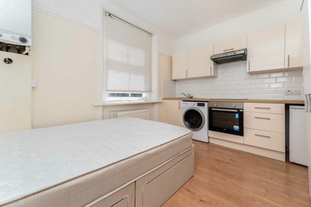 Studio to rent - Photo 3