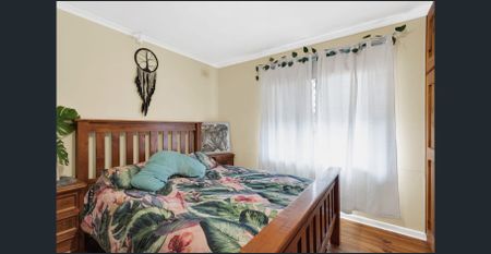 Spacious 4-Bedroom Family Home in Elizabeth Downs! - Photo 4