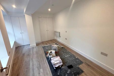 Commercial Way, Woking, Surrey, GU21 - Photo 2