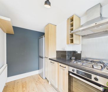 1 Bedroom - Photo 5