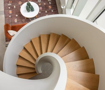 Extraordinary four-bedroom residence in Glebe, blending architectur... - Photo 4