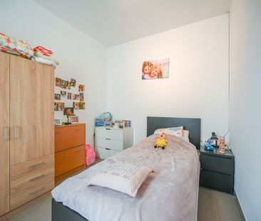 Gelijkvloerse woning met uitweg achteraan in Wielsbeke - Foto 6