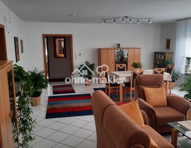 Exklusive Wohnung mit 4,5 Zimmern, EBK und Balkon in Hettenleidelheim - Foto 1