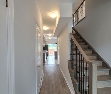 For Lease - 13 Renfrew Trail, Welland, Ontario - Photo 5