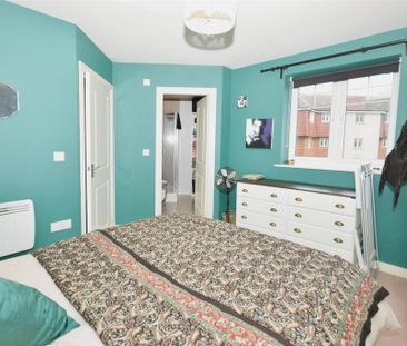 2 bedroom flat to rent - Photo 6