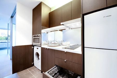 910/53 Batman Street - Photo 2