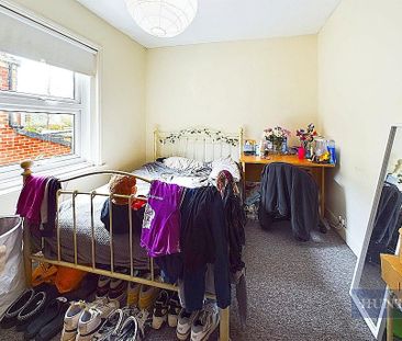 5 bedroom terraced house to rent - Photo 4