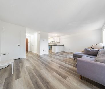 For Lease - 1030 Falgarwood Drive Unit# 71, Oakville, Ontario - Photo 6