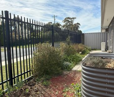 Bungendore Villa Living - Gated Community for over 55's - Photo 4