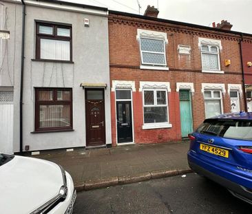 3 bedroom terraced house to rent - Photo 3