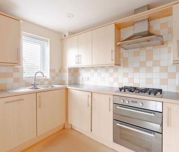2 bedroom flat to rent - Photo 4