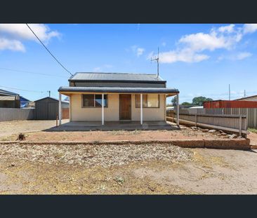 82 Nicholls Street, Broken Hill, NSW 2880 - Photo 6