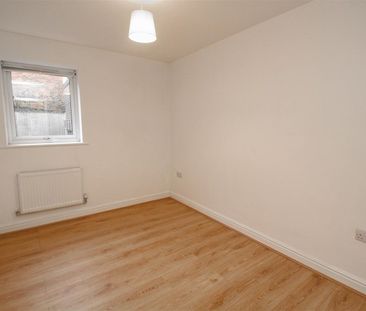 2 Bedroom Apartment - Photo 6