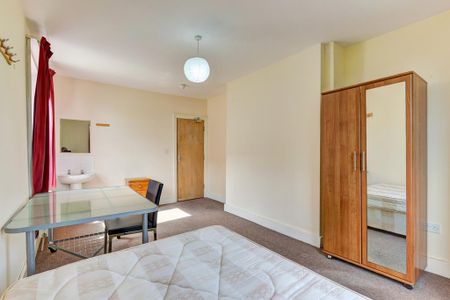 7 bedroom house to rent - Photo 3