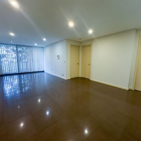 1 bedroom apartment - 25% below market rent - Photo 4