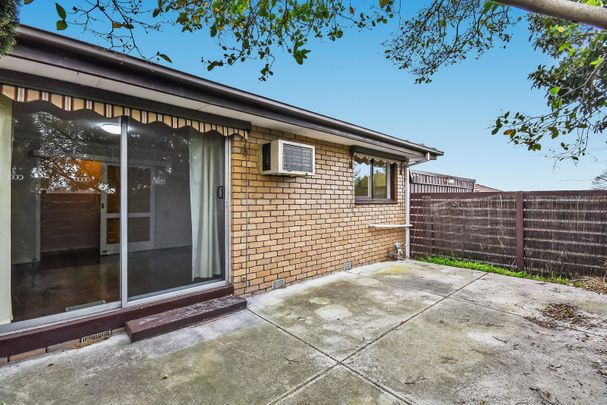No-Fuss Abode in Convenient Location - Photo 1