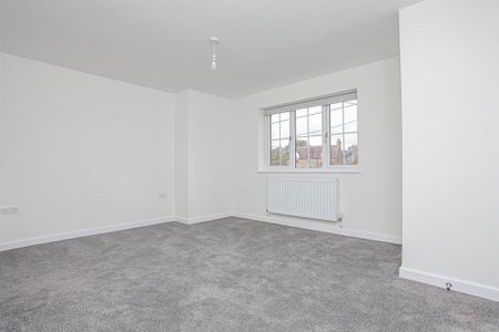 3 bedroom semi-detached house to rent - Photo 4