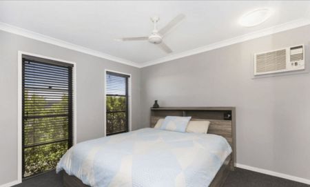 Exceptional Family Home in the Heart of North-Shore Living - Photo 2