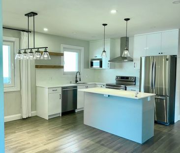 For Lease - 203 Van Dusen Boulevard, Toronto, Ontario - Photo 4