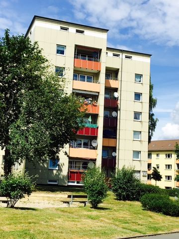 Verkehrsgünstig gelegene Wohnung mit Balkon - Photo 2