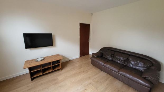 5 bedroom semi-detached house to rent - Photo 1