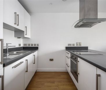 Ward Road, E15 - Photo 6