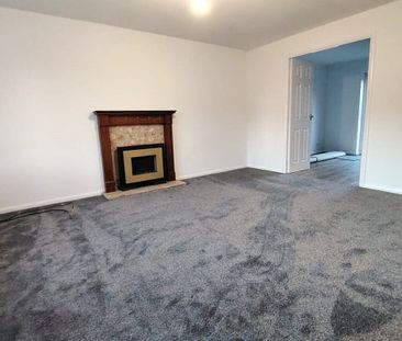 Severn Crescent - Photo 2