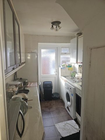 3 bedroom house to rent - Photo 3