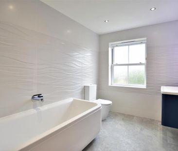 4 bedroom detached house to rent - Photo 5