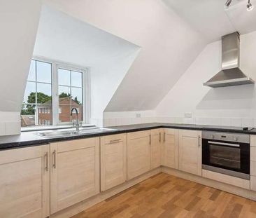 Churchfield Road, Chalfont St Peter, Gerrards Cross, SL9 - Photo 4