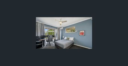 SPACIOUS FAMILY HOME WITH POOL, STUDIO & PRIME BOORAGOON LOCATION - Photo 3