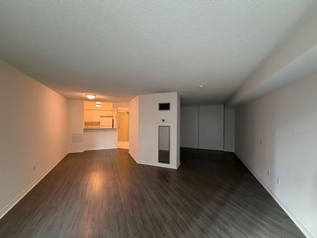 For Lease - 942 Yonge Street Unit# 207, Toronto, Ontario - Photo 2
