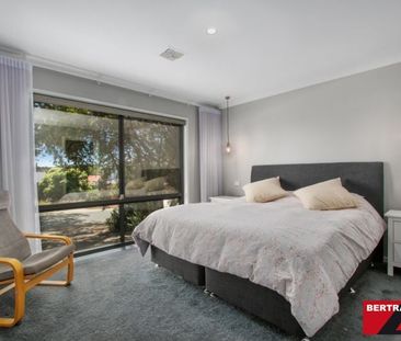 This home has a real "Wow" factor, plus solar! - Photo 5