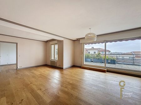 Location Appartement 4 pièces 143m² MARCQ EN BAROEUL 59700 - Photo 5