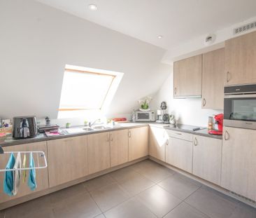 "Stijlvol DUPLEX appartement met garage te Waregem" - Foto 3