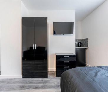 1 bedroom house of multiple occupation to rent - Photo 3