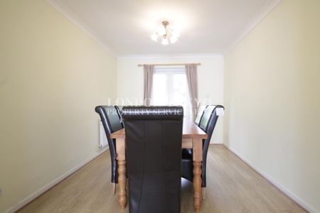 Holden Road, N12, London - Photo 3