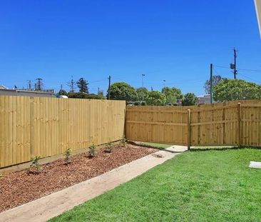 Outstanding Gorgeous Townhouse in Cooroy! - Photo 5