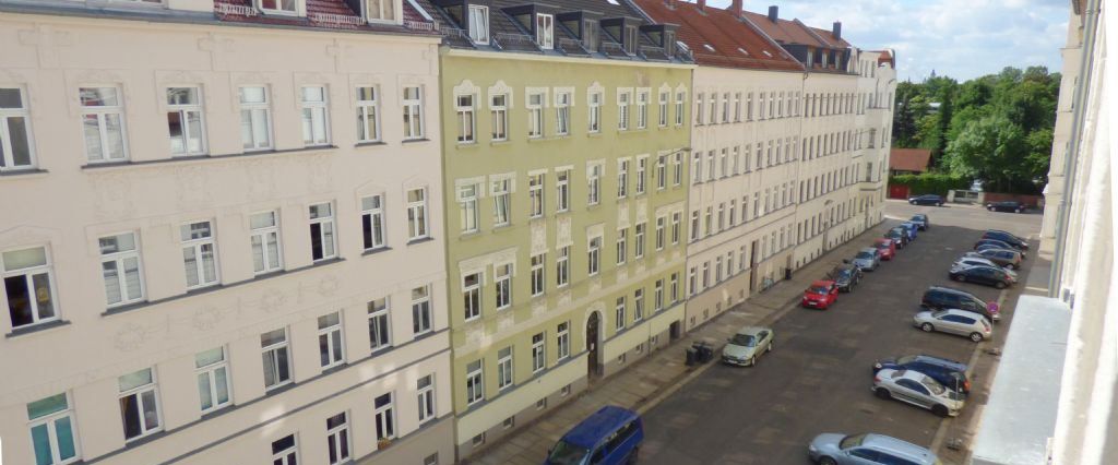 GOHLIS-MITTE! Toll geschnittene 3 Raum Wohnung mit Balkon, Bad mit Fenster - Foto 1