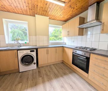 3 bedroom semi-detached house to rent - Photo 5