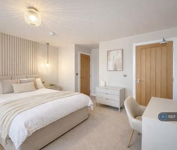 1 bedroom in a house share to rent - Photo 1