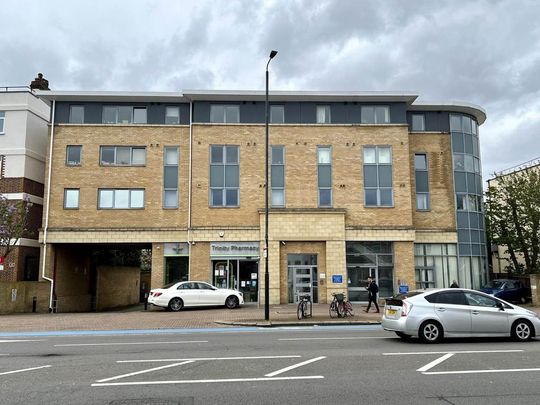 2 bedroom flat to rent - Photo 1