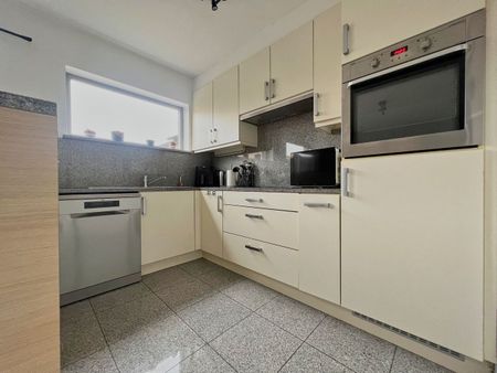 Lichtrijke gezinswoning met 3 slpks nabij centrum! - Photo 3