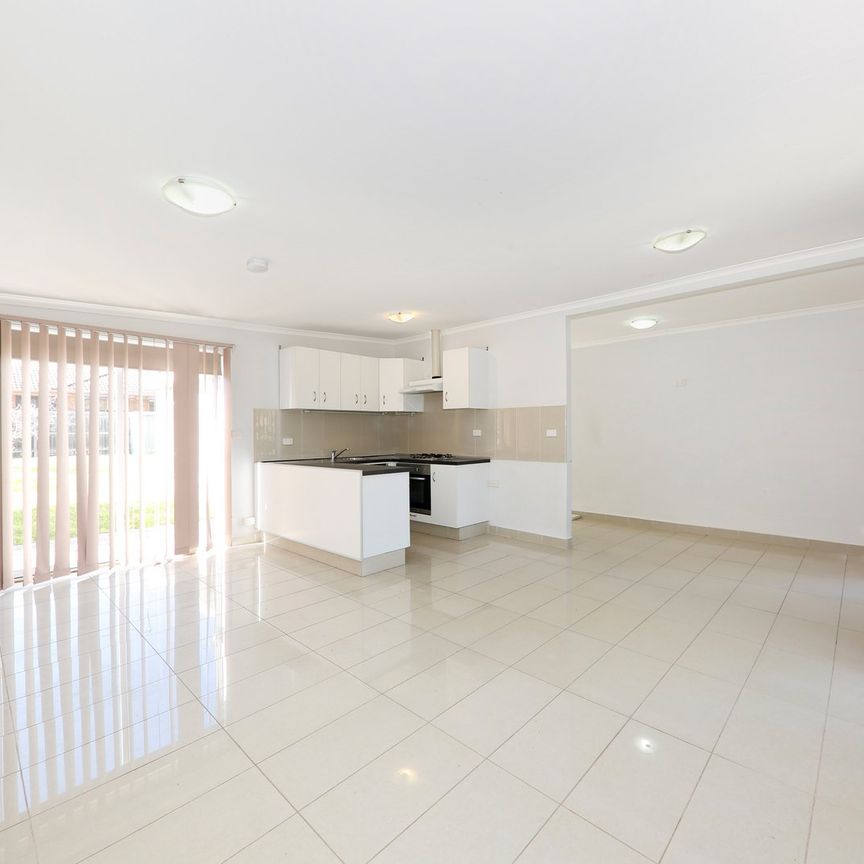 76 Roberts Street, Frankston VIC 3199 - Photo 1