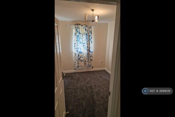 5 bedroom detached house to rent - Photo 1