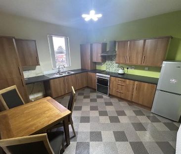 3, 148 Cliftonpark Avenue, Cliftonville Road, Belfast, BT14 6DT - Photo 1